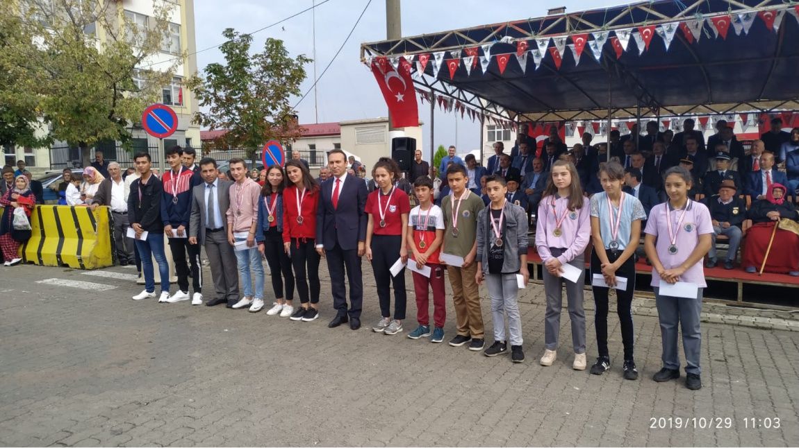 EYNESİL'DE 29 EKİM COŞKUSU!